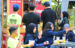 BNN Surabaya dan AWS Edukasi Karang Taruna soal Bahaya Narkoba dalam HJKS 2026