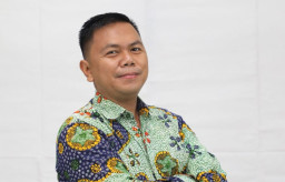 Adab dan Ilmu dalam Kehumasan: Fondasi Komunikasi yang Beretika dan Bermakna