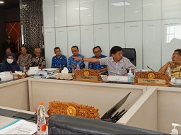 Baktiono Semprot Pemkot Surabaya, Pelayanan Publik Bukan Alat Menghukum Rakyat Kecil