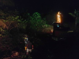 Optimalkan Sasaran Fisik TMMD, Satgas Laksanakan Lembur Malam Demi Percepatan Pembukaan Jalan