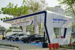 Toyota Sediakan Charging Spot Gratis dan Parkir Khusus Mobil Listrik di Bekasi