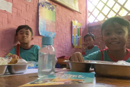 Murid SD Darurat di Sukabumi Keluhkan Kelas Panas hingga Bocor, Berharap Bisa Belajar Lebih Layak