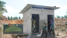 Semangat Gotong Royong Warnai Pembangunan MCK Masjid di Desa Polewali