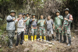 Kolaborasi Masyarakat dan Satgas TMMD Percepat Pembangunan Manunggal Air Bersih