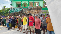 Warga Desa Polewali Kompak Laksanakan Kerja Bakti di Masjid, Diawali Apel Bersama