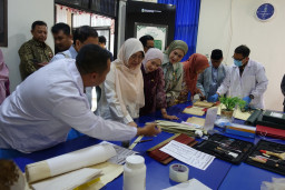 Komisi X DPR Minta Perpustakaan Jatim Tak Sekadar Tempat Baca