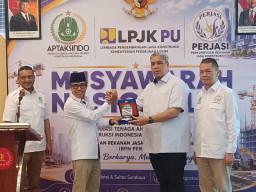 LPJK Dorong Aptaksindo dan Perjasi Perkuat Sinergi Hadapi Disrupsi Industri Konstruksi