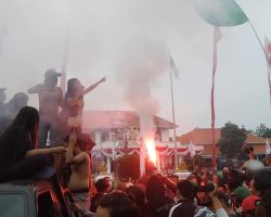 Fakta Karena Demo Bonek, Acara Gubernur di Grand City Jadi Molor