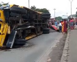 Laka Beruntun 8 Truk di Jalur Pantura Batang, Ini Kronologinya.