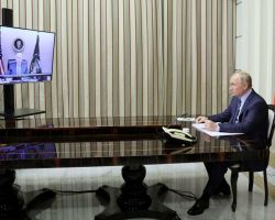 Biden dan Putin Berbicara di Tengah Situasi Ukraina Membara