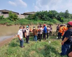 Heboh! Ditemukan Mayat Perempuan di Sungai Cileungs Bogor