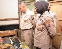 HUT Korpri ke 50, Polres Tanah Laut Berbagi Tali Asih