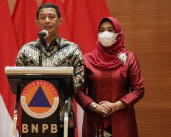 Sertijab BNPB, Mayjen TNI Suharyanto Terima Tongkat Komando