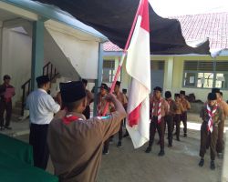 SMP dan SMA Al-Mukhtar Gelar Latihan Kepemimpinan Dasar