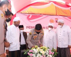 Kapolres Sampang Resmikan Asrama Wira Trigatra Utama Polsek Jrengik