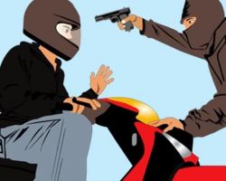 Todongkan Pistol ke Kepala, Motor Milik Pemuda Sampang Dirampok Pelaku Curas