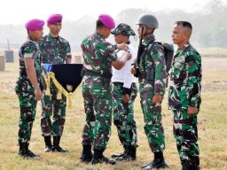 Komandan Pasmar 2 Buka Lomba Binsat Pasmar 2023 dan Sematkan Sabuk Beladiri Chadrick Korps Marinir