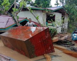 Banjir 10 Kecamatan yang Melanda Sintang Mulai Surut