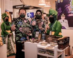 Kakao dan Kopi Terbaik Dunia, Bupati Hendy Tinjau Stand UMKM di Grand City Surabaya