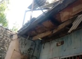 Ibu dan Anak di Jakbar Tewas Tertimpa Rumahnya yang Ambruk