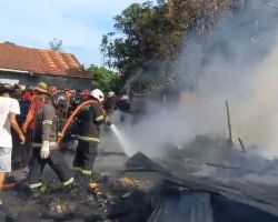 Marjuni Meninggal Saat Solat Ashar. di Rumahnya yang Terbakar
