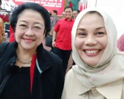 Ini Profile Indah Pertiwi Nataprawira Tenaga Ahli Komunikasi Keuangan Syariah, 