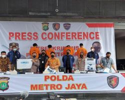 Cara Oknum Pegawai Kelurahan Bikin Kartu Vaksin Ilegal Teregistrasi di Peduli Lindungi