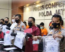 Pembuat Hasil Swab Illegal Diringkus Jajaran Ditreskrimum Polda Jatim 