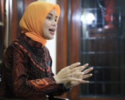 Besarkan dengan Kasih Sayang, Anak Akan Belajar Temukan Cinta