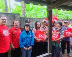 Jelang Nataru, KNPI Medan Bantu Masyarakat Kurang Mampu Di Medan Selayang