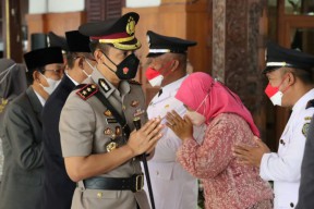 Perkuat Sinergi ke Desa, Kapolres Tulungagung Hadiri Pelantikan 14 Kades