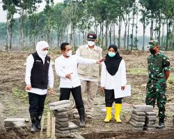 Gubernur Bilang Pembangunan Huntara di Lumajang Sudah Proses Pemadatan Tanah