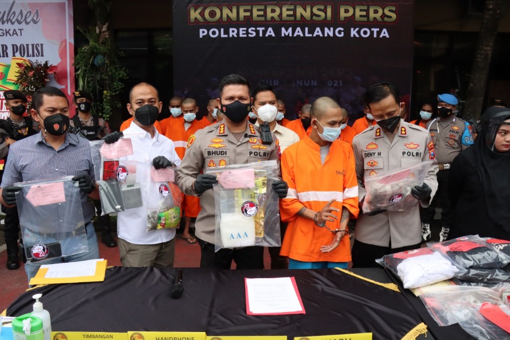 Polresta Malang Kota Berhasil Ringkus Pengedar 2,6 Kg Narkoba