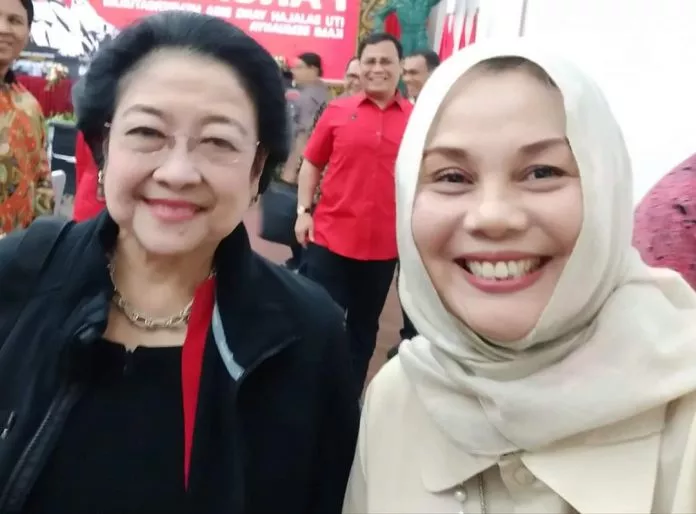 Ini Profile Indah Pertiwi Nataprawira Tenaga Ahli Komunikasi Keuangan Syariah, 