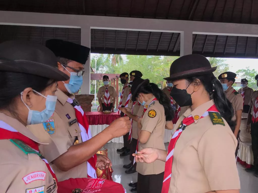 Ini Dia Prosesi Khas Pelantikan PAW DKC Jembrana