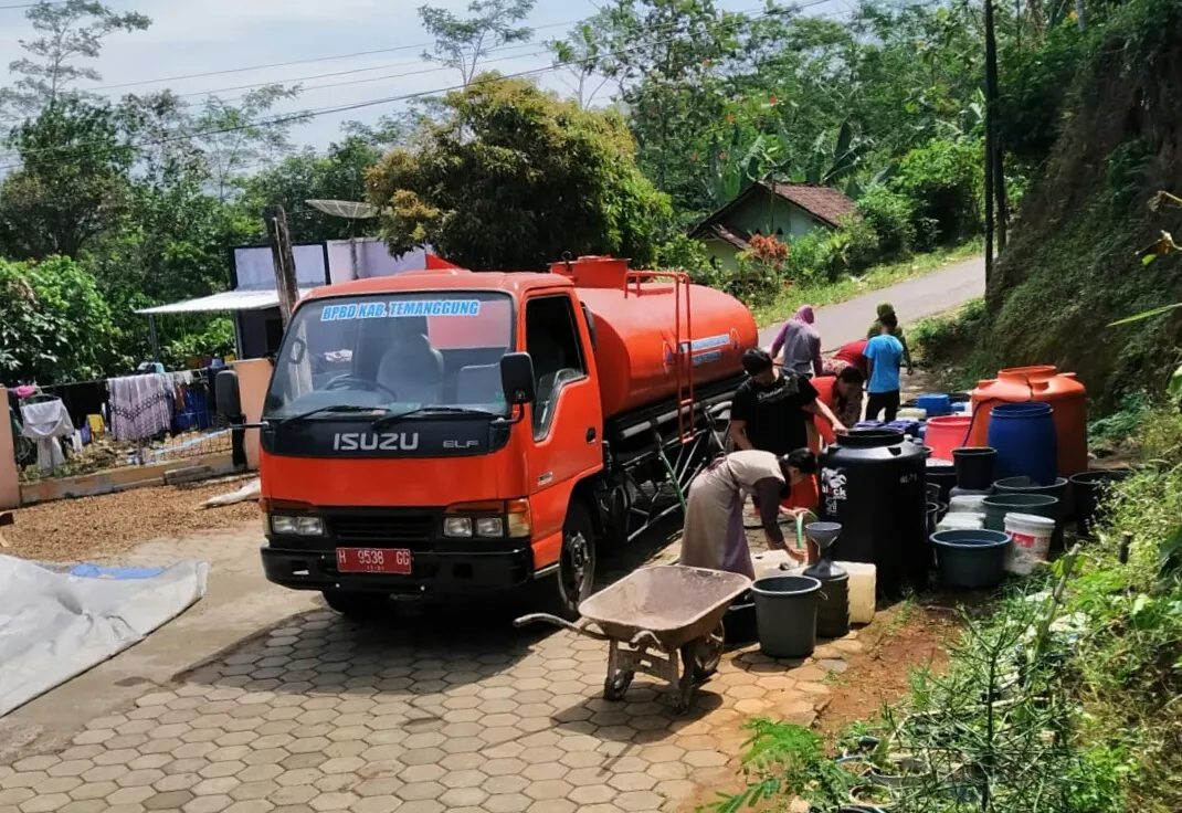 BPBD Temanggung Mulai Droping Air Bersih ke Lima Dusun Terdampak Kekeringan