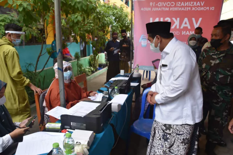 Komitmen Pemerintah Jawa Tengah, 5.000 Dosis Vaksin untuk Pondok Pesantren