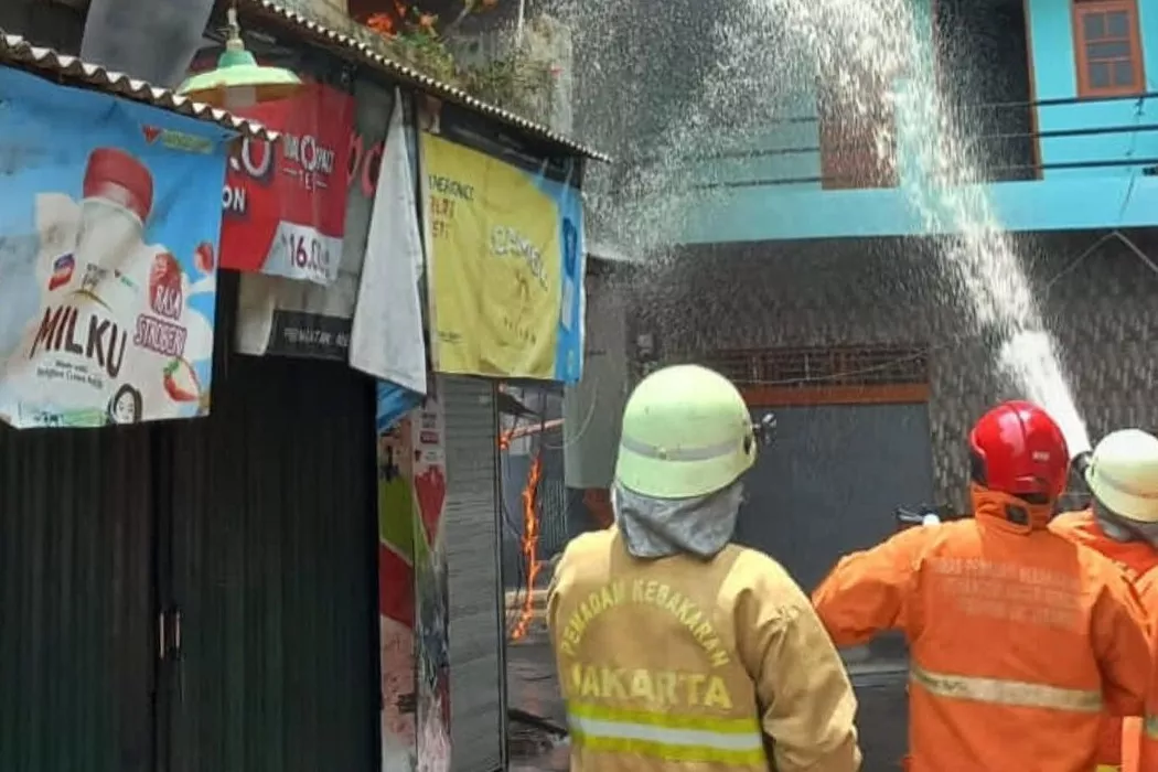 30 Rumah di Jakarta Utara Terbakar Api, 19 Unit Damkar Dikerahkan ke Lokasi