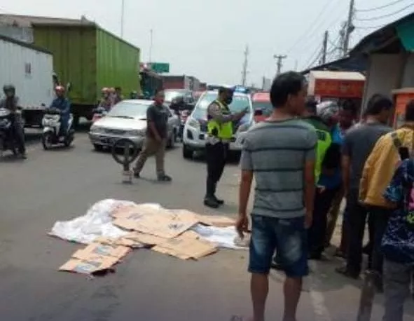 Laka Maut di Pasar Tambak Serang, Pemotor Wanita Meninggal Seketika