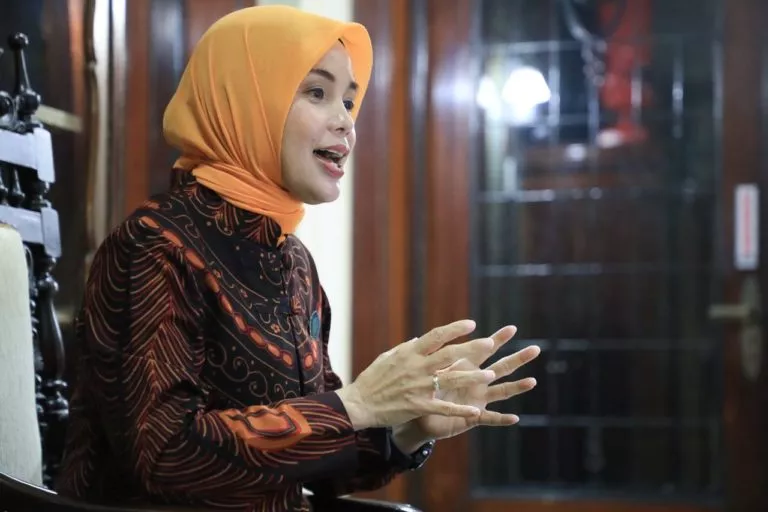 Besarkan dengan Kasih Sayang, Anak Akan Belajar Temukan Cinta