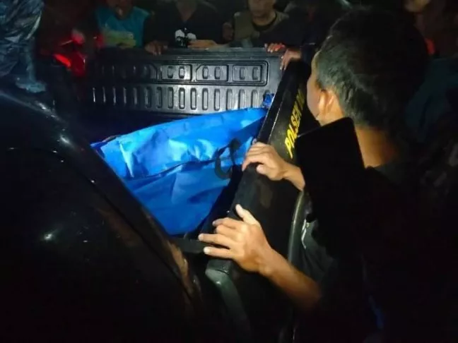 Pengunjung Tapak Menjangan Pekalongan Hilang Terseret Banjir Saat Selfie