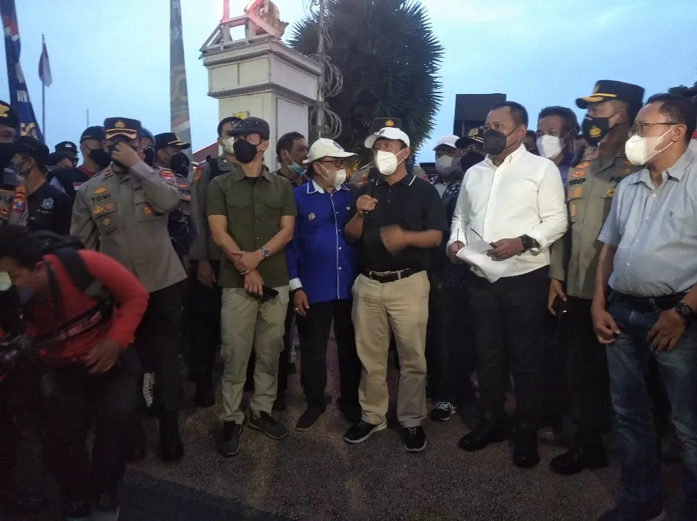 Aksi Buruh di Grahadi Akhirnya Dapat Tanggapan Positif dari Gubernur