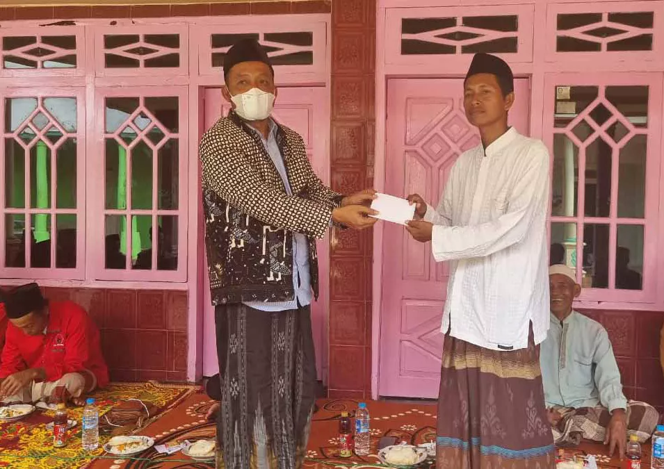 Anggota Fraksi PDIP DPRD Sumenep, Sisihkan 30 Persen Gajinya untuk Masjid
