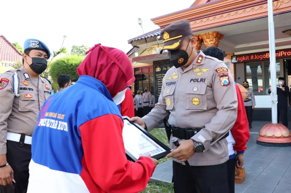 Delapan Atlet Pencak Silat dapat Penghargaan