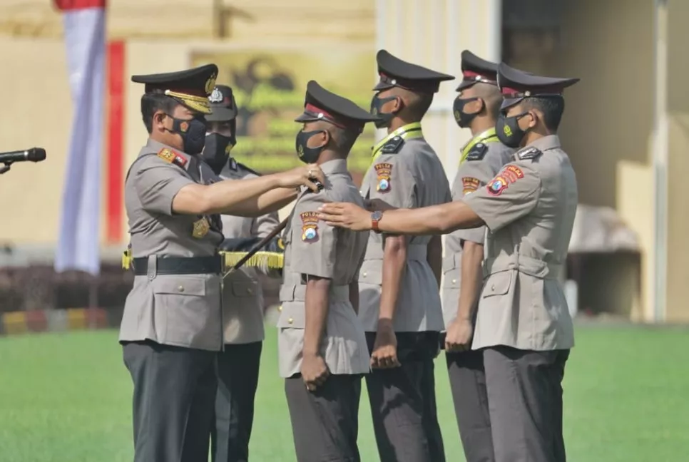 Kapolda Jatim Lantik 750 Bintara Remaja di SPN Polda Jatim 