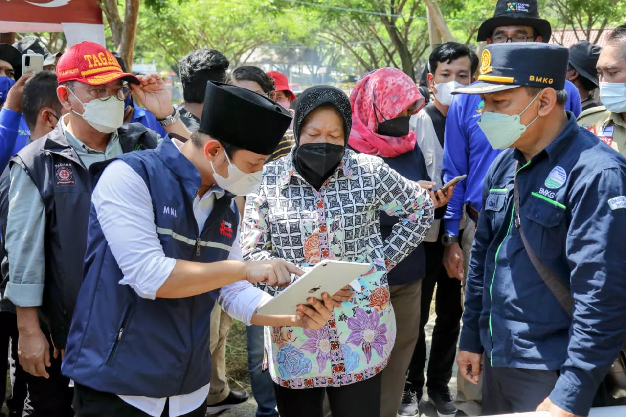 Rawan Bencana, Mensos Cek Lumbung di Tulungagung dan Trenggalek