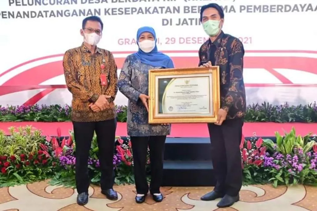 Bupati Madiun Terima Penghargaan PPD dari Menteri Desa PDTT RI 