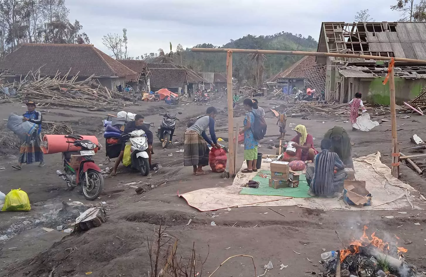 Relokasi Korban Semeru Justru Lebih Dekat ke Semeru, Warga Minta Kaji Ulang