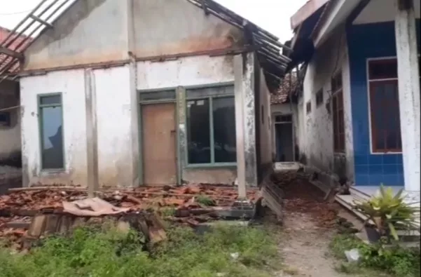 Erupsi Semeru Hari Ini Dipicu Gempa yang Merusak 6 Rumah di Jember