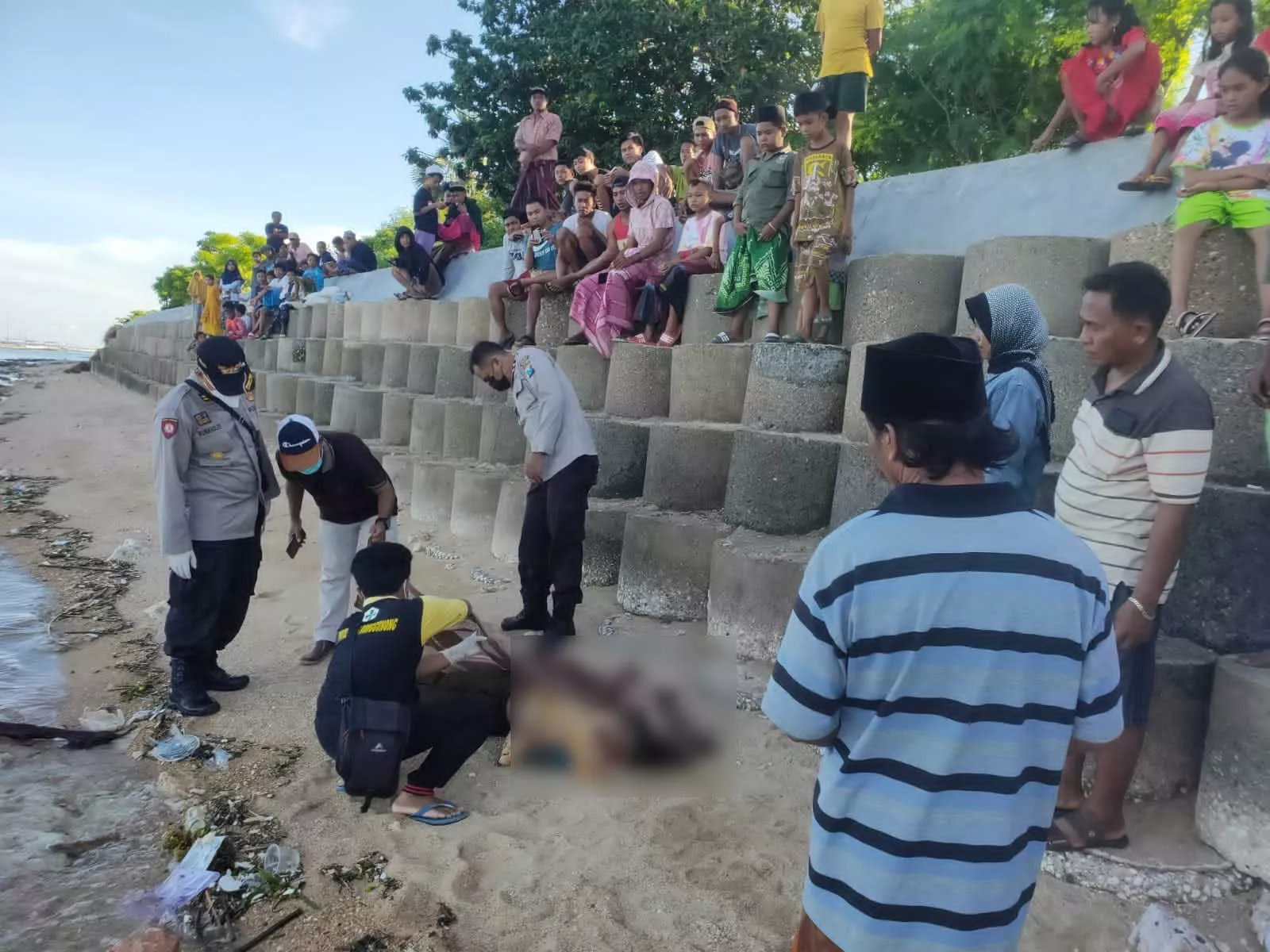 Seorang Nelayan Temukan Mayat Perempuan di Pantai Desa Sonok Sumenep
